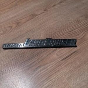 Toyota Land Cruiser Black Emblem
